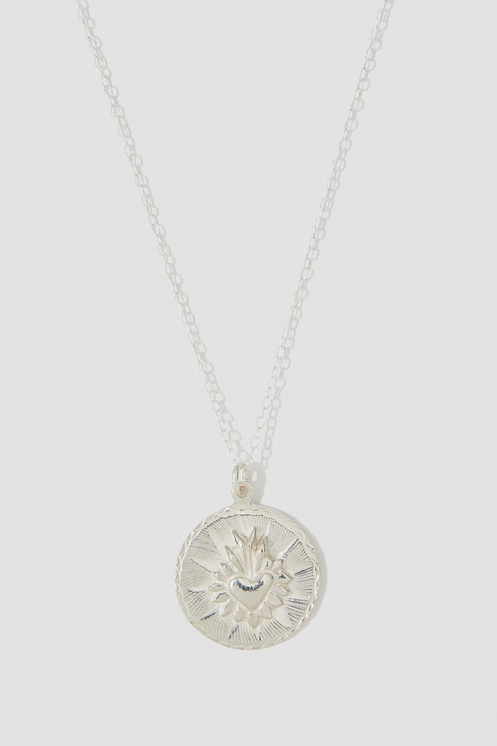 Corazon Round Necklace