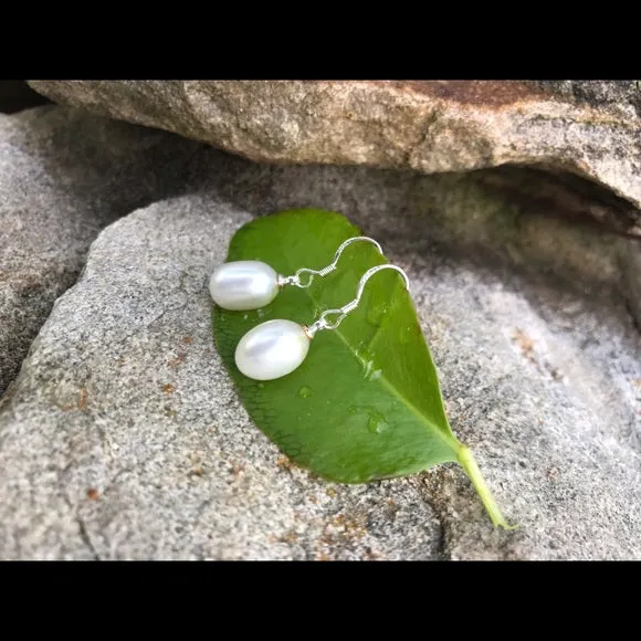 Cream color fresh water authentic pearl earrings