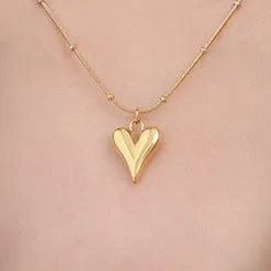 Love heart pendant necklace