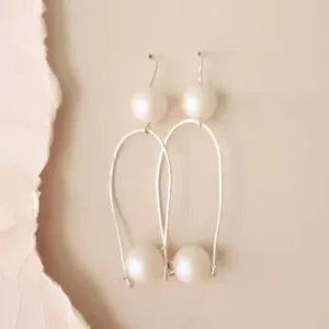 Pearl Hoop Earrings | 4727