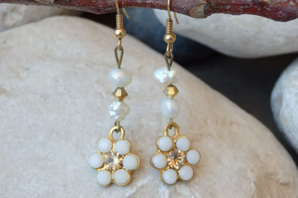 Pearls earrings