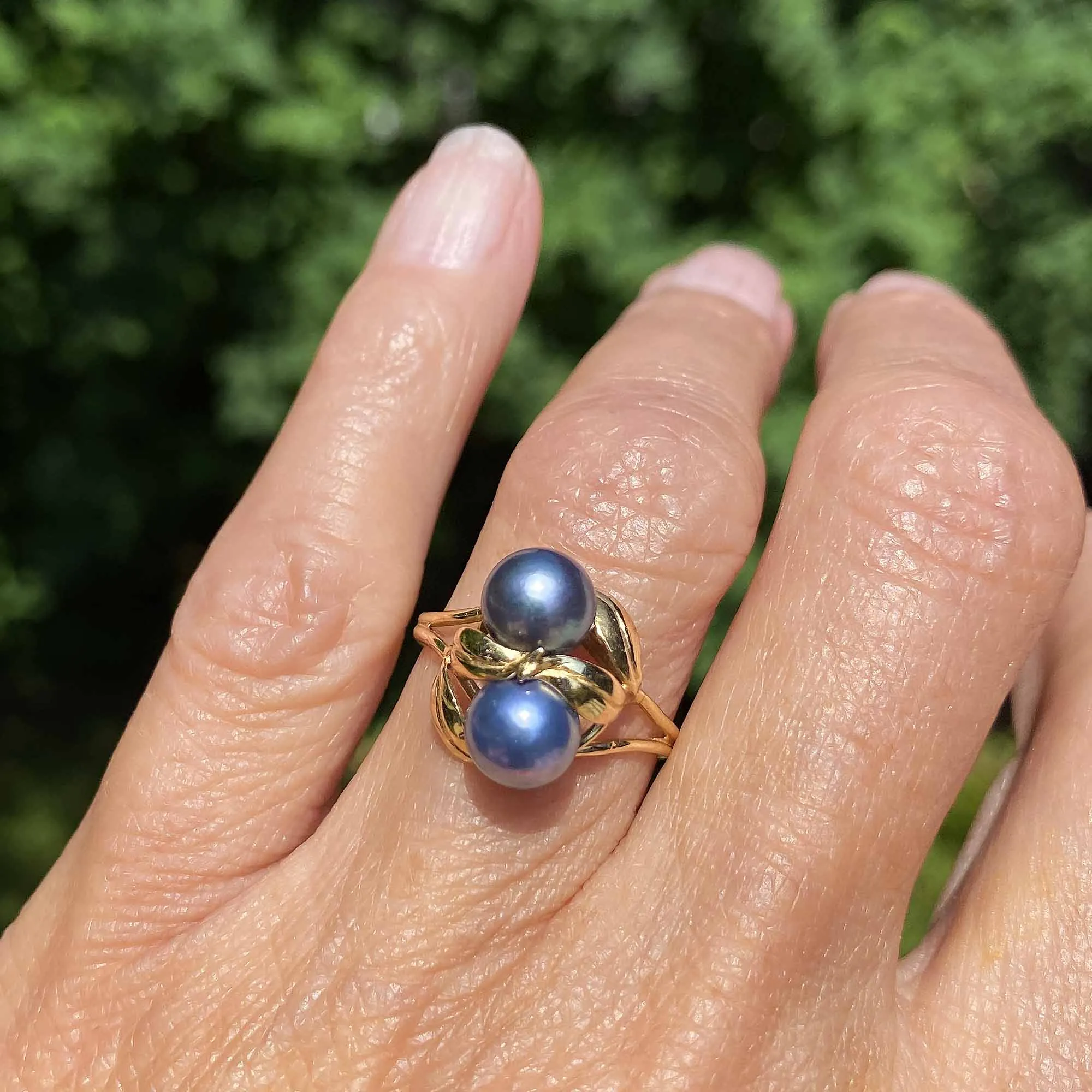 Vintage 14K Gold Gray Pearl Leaf Cocktail Ring