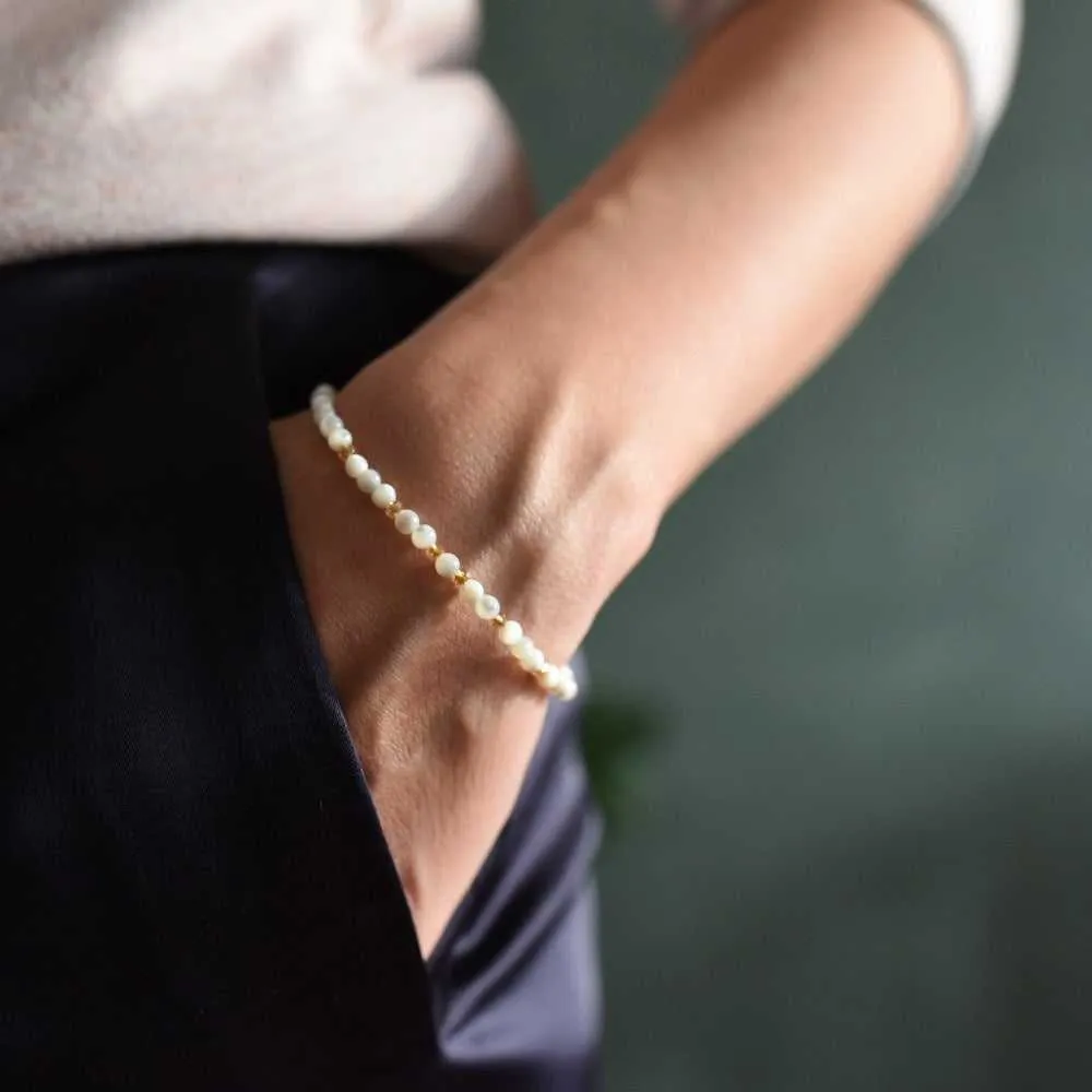 White Shell Adjustable Gemstone Bracelet