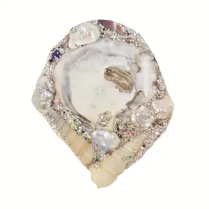 WHITE SHELL BROOCH - EARTH